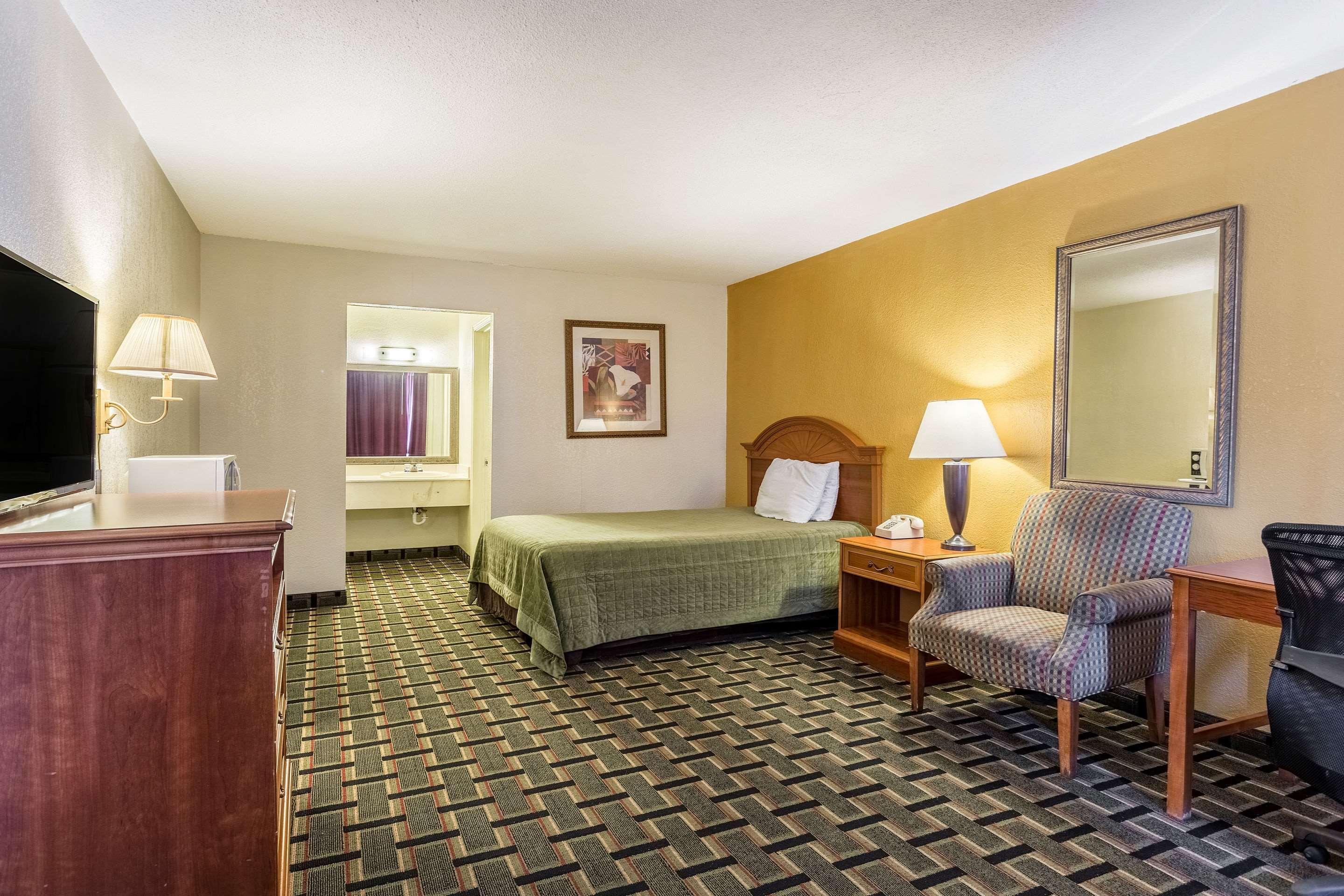 Rodeway Inn Denmark-Jackson Ngoại thất bức ảnh