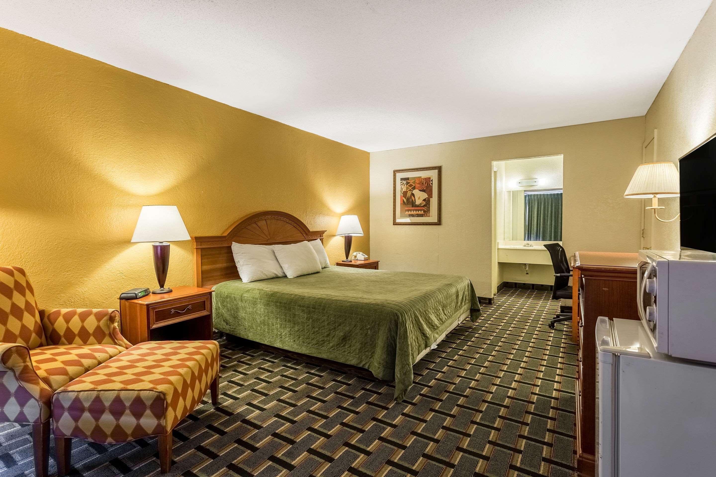 Rodeway Inn Denmark-Jackson Ngoại thất bức ảnh