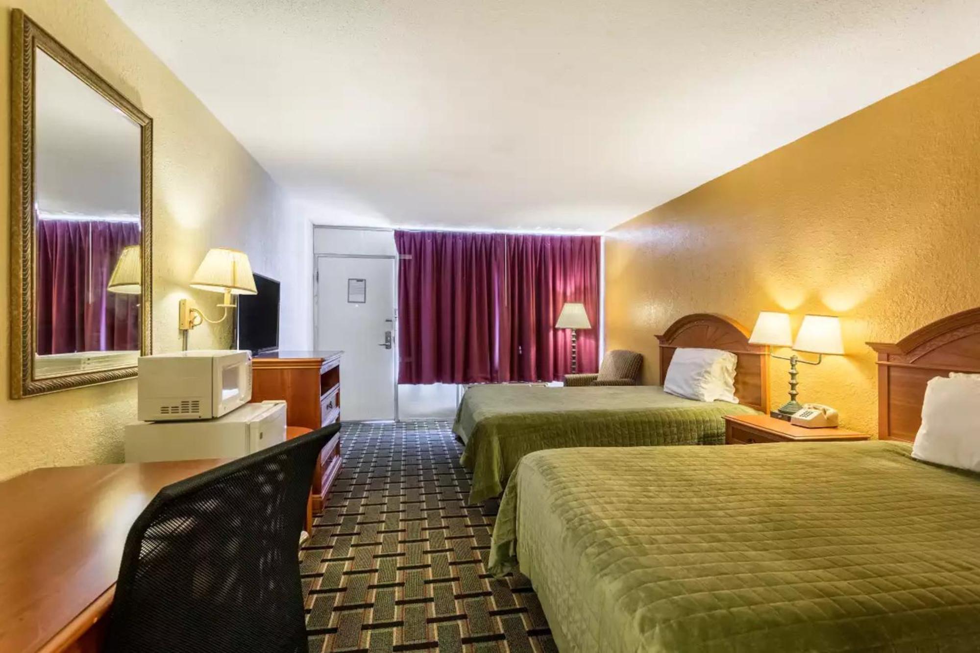 Rodeway Inn Denmark-Jackson Ngoại thất bức ảnh
