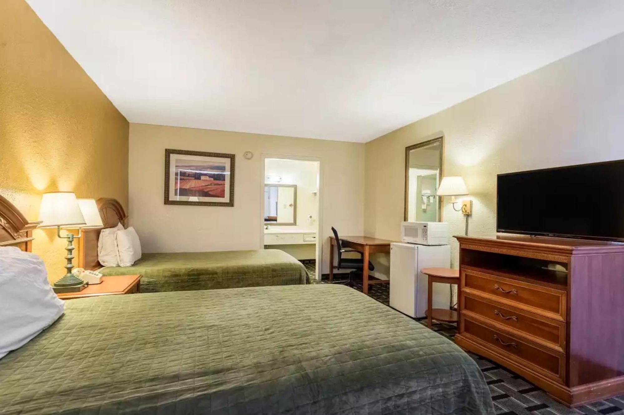 Rodeway Inn Denmark-Jackson Ngoại thất bức ảnh