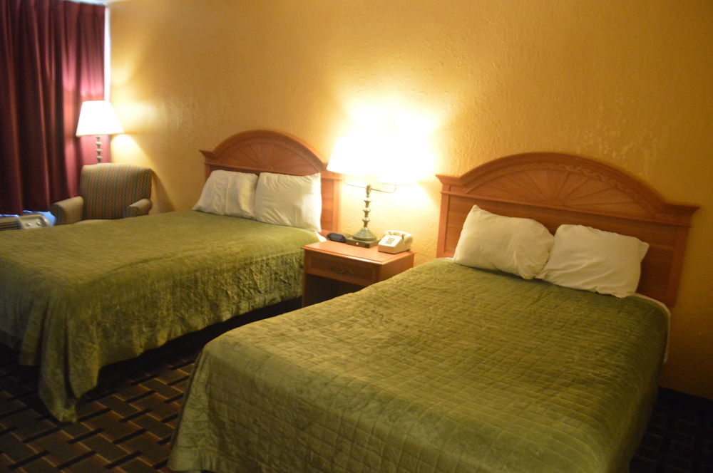 Rodeway Inn Denmark-Jackson Ngoại thất bức ảnh