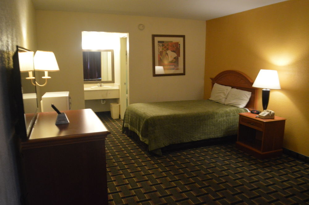 Rodeway Inn Denmark-Jackson Ngoại thất bức ảnh
