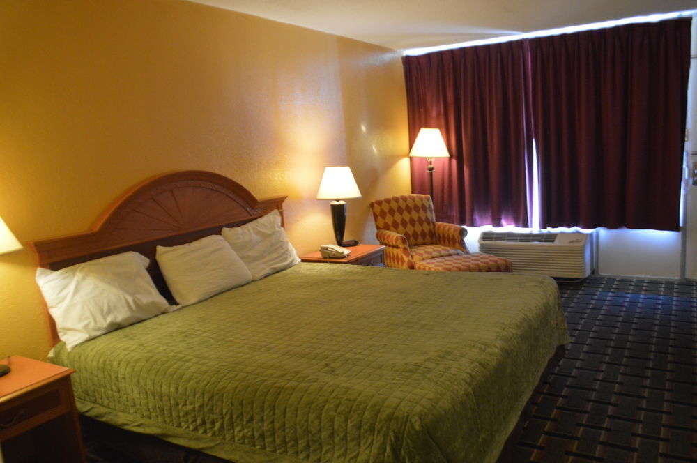 Rodeway Inn Denmark-Jackson Ngoại thất bức ảnh