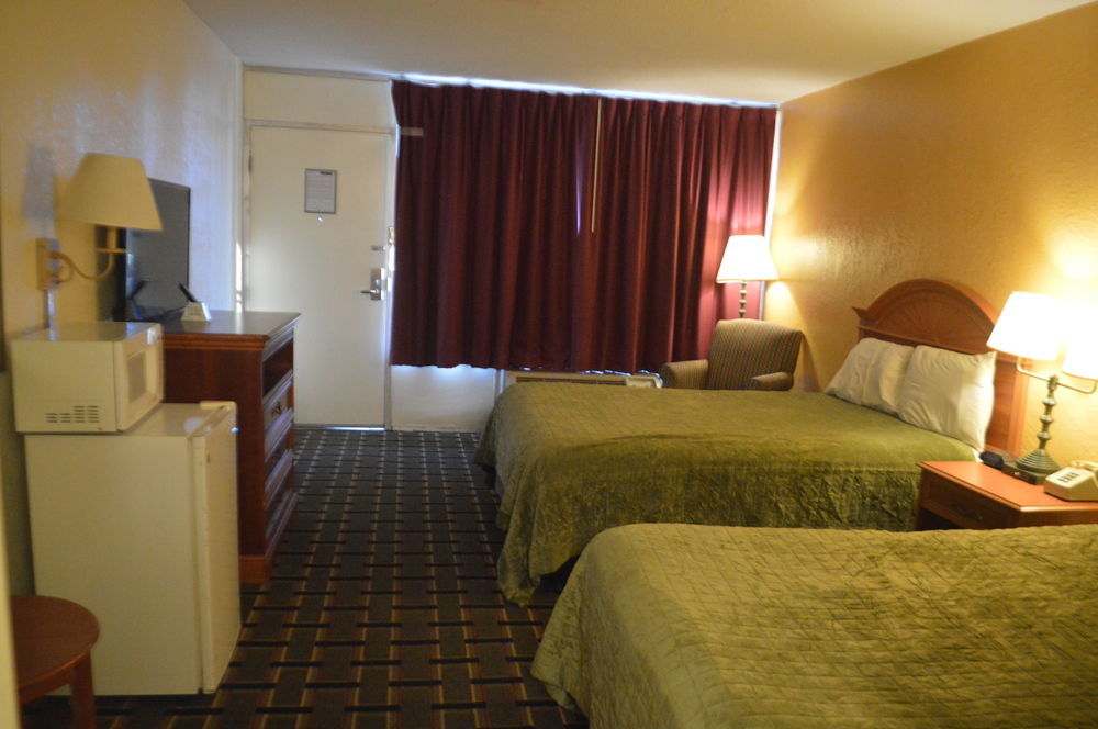 Rodeway Inn Denmark-Jackson Ngoại thất bức ảnh